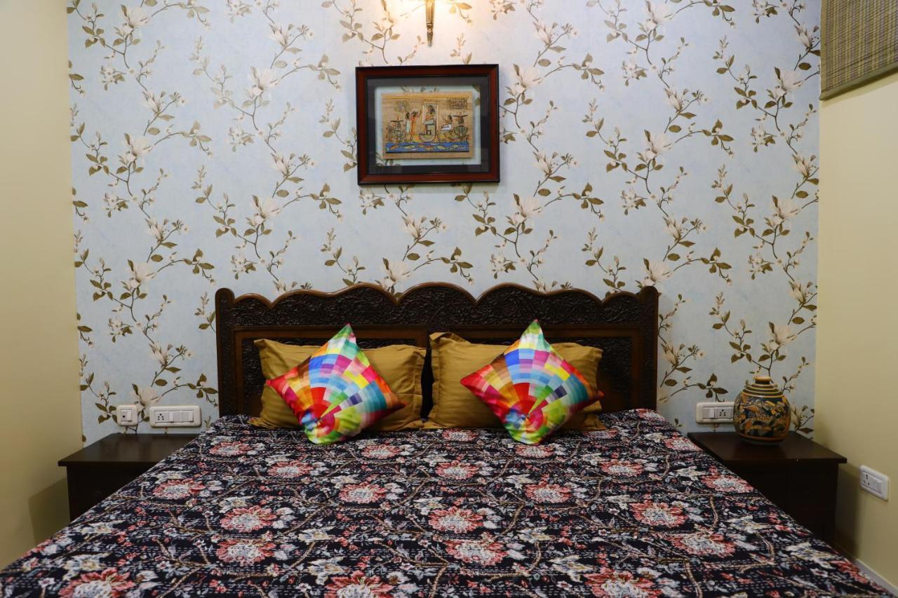 Aura Homestay Royal Villa Джайпур Екстериор снимка
